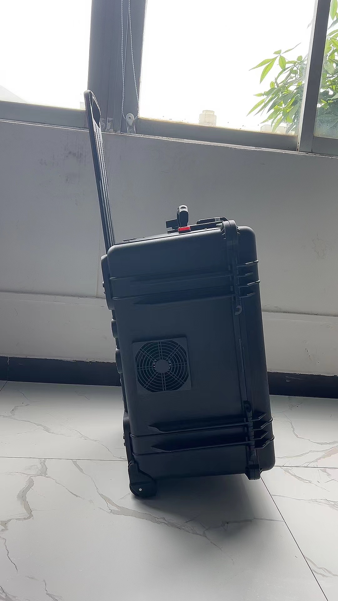 宝坻手拉箱型移动通信干扰器